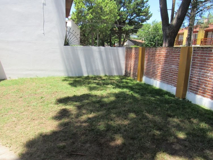 Casa en San bernardo para 6 personas - A 4 cuadras de la playa y tres de Chiozza - Casa/Chalet en San Bernardo