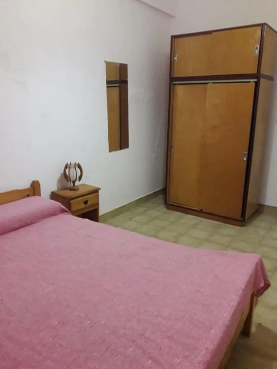 Departamento de 2 ambientes con balcón - A 20 metros de la playa - En 1° piso, a 20 metros de la playa - Departamento en Aguas Verdes