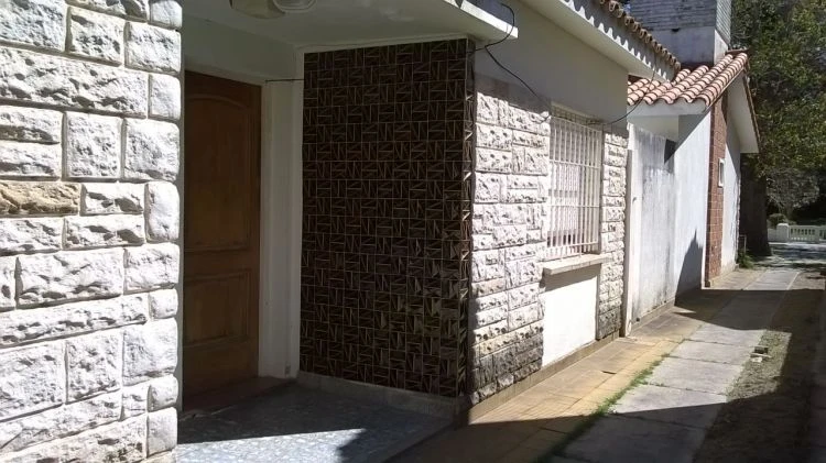3 ambientes con garage - 2 cuadras del mar - Capacidad máxima 5 o 6 - Casa/Chalet en La Lucila del Mar