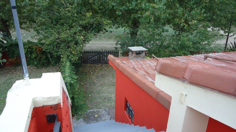 Departamento en planta alta con acceso independiente - A siete cuadras del mar. - Departamento en Aguas Verdes