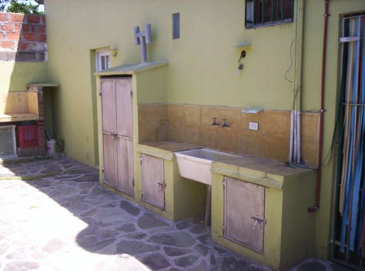 Casa de 3 ambientes con patio y parrilla - Atendido por sus dueños - Lugar muy traquilo, atendido por sus dueños - Casa/Chalet en San Bernardo