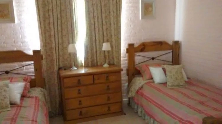 C/PILETA & GARAJE  -ZONA NORTE - CASA PARA 7/ 8 PERSONAS - Casa/Chalet en Pinamar