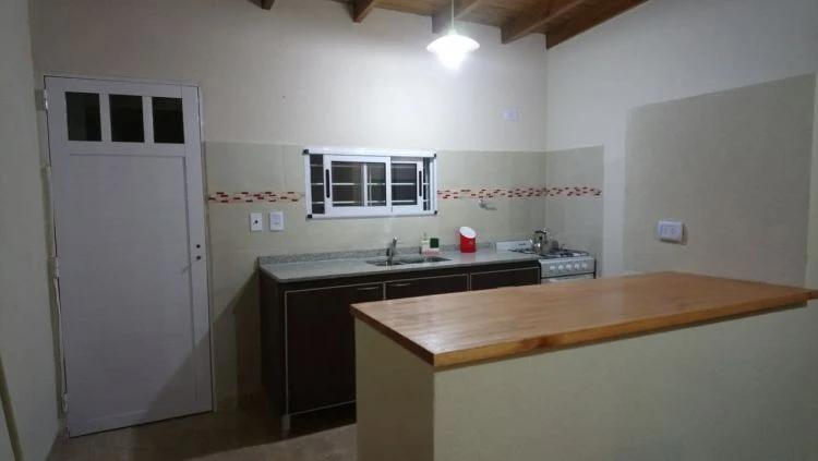 DEPARTAMENTO S/PATIO 3 AMBIENTES 1ER PISO ESCALERA - DEPARTAMENTO A METROS DE LA PLAZA - Departamento en La Lucila del Mar