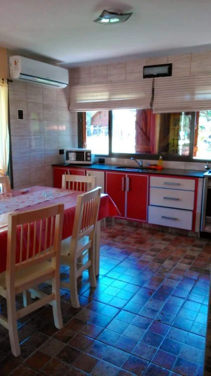 Casa tipo chalet amplio / 3 cuadras del mar - excelente estado / casa familiar - Casa/Chalet en Aguas Verdes