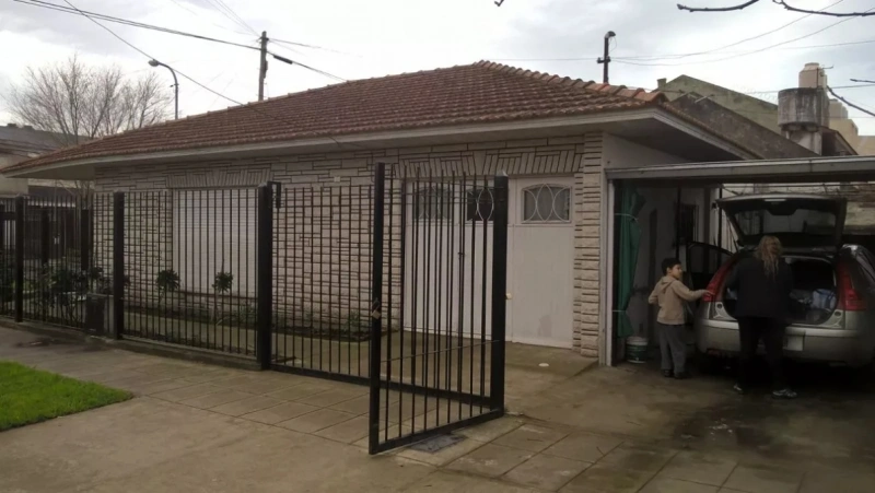 Chalet en Punta Mogotes - A 5 cuadras del mar-Hermosa vista - Casa/Chalet en Mar del Plata