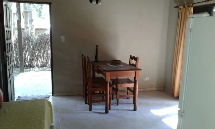 Cabañas Los Claveles. 2 a 5 personas. - A 350 metros del mar - Cabaña en Costa del Este