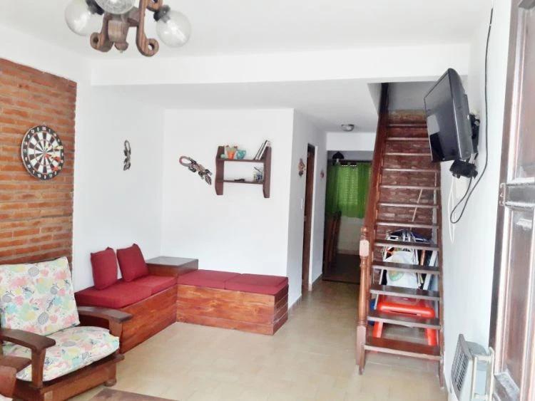 Amplio Dúplex para 6 personas - CON ALTILLO Y GRAN PATIO CON QUINCHO CUBIERTO - Dúplex/Tríplex en San Bernardo