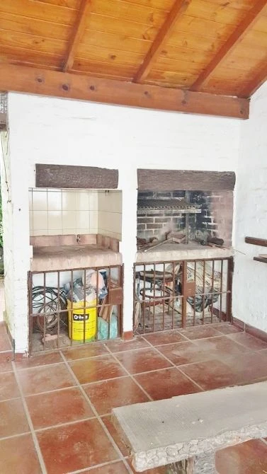 Amplio Dúplex para 6 personas - CON ALTILLO Y GRAN PATIO CON QUINCHO CUBIERTO - Dúplex/Tríplex en San Bernardo
