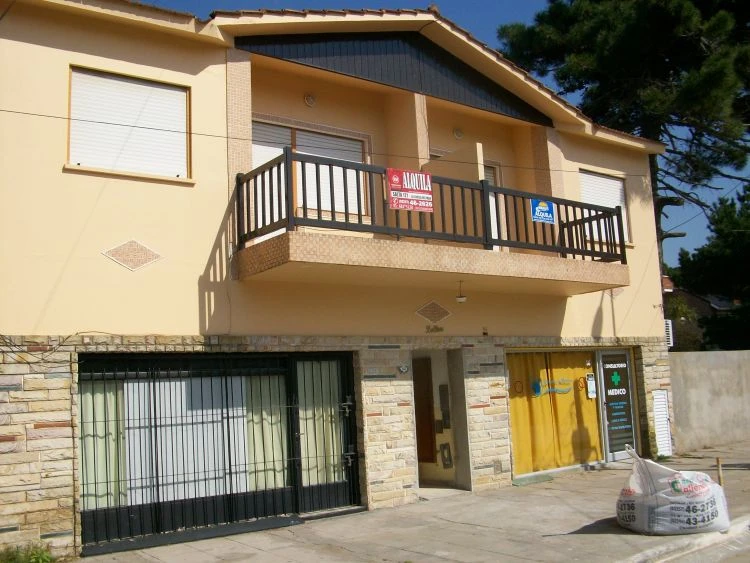 Departamento con terraza y parrilla. -  - Departamento en La Lucila del Mar