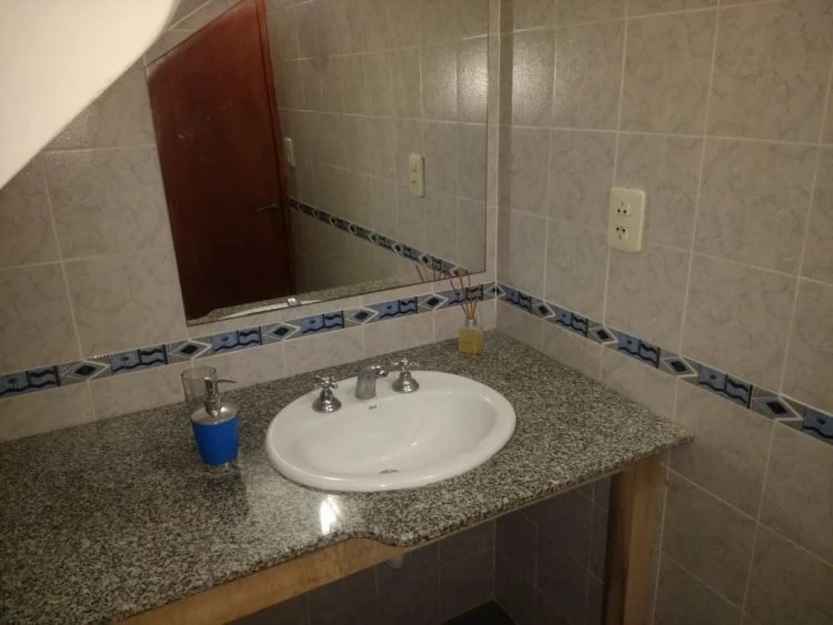 Hermoso Triplex de 4 ambientes. Equipado para 7 personas - Ideal para 2 familias. A 300 metros del mar  - Dúplex/Tríplex en La Lucila del Mar