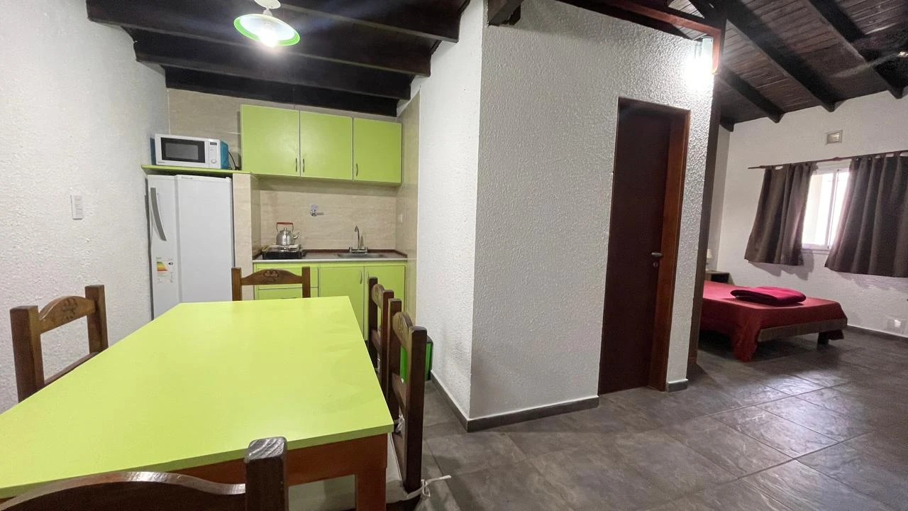 Complejo Arcoiris - Muy Luminoso - Cochera - Ubicado a 1 cuadra de la playa y a 2 cuadras del centro comercial - Departamento en Mar de Ajó