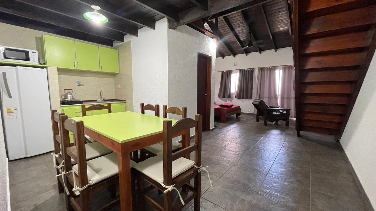 Complejo Arcoiris - Muy Luminoso - Cochera - Ubicado a 1 cuadra de la playa y a 2 cuadras del centro comercial - Departamento en Mar de Ajó