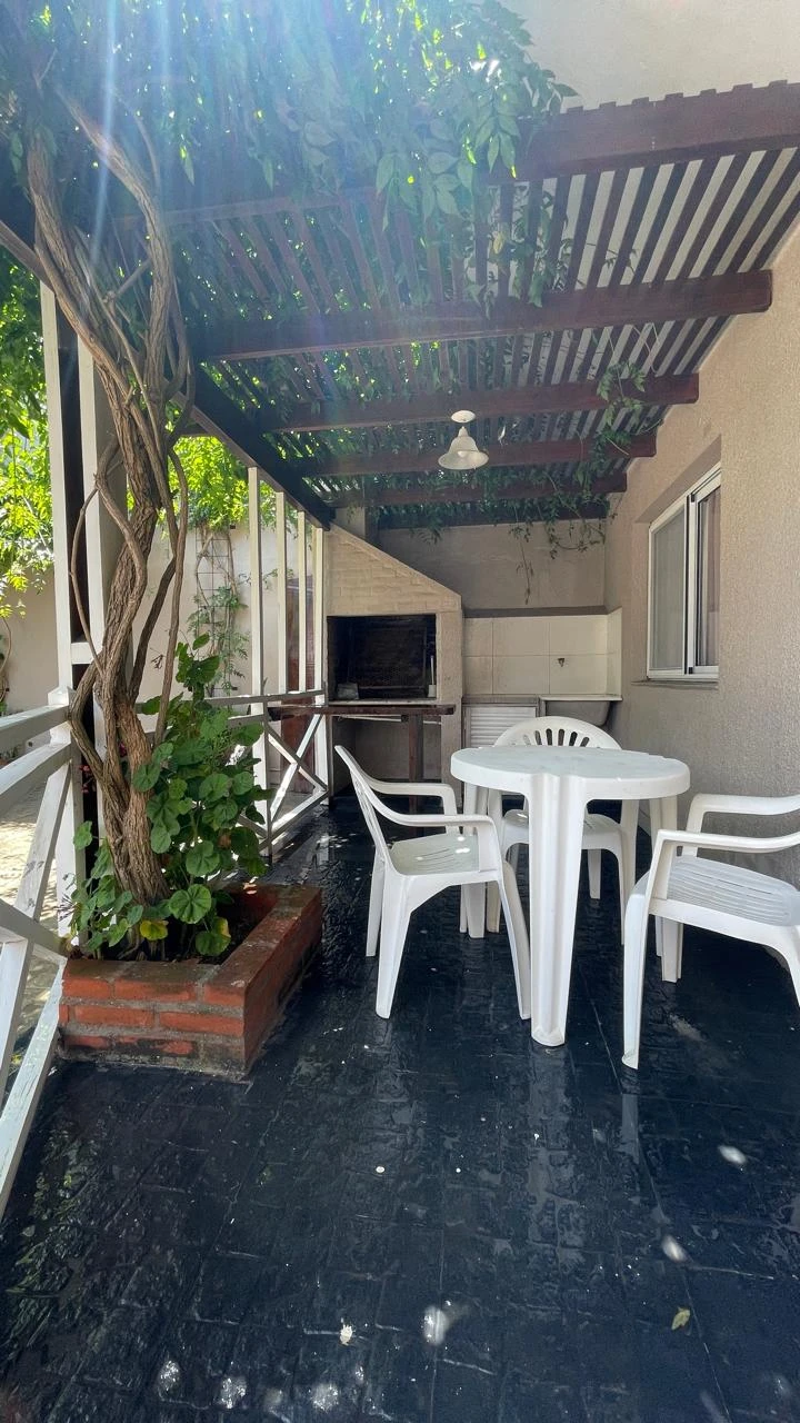 Complejo Arcoiris - Muy Luminoso - Cochera - Ubicado a 1 cuadra de la playa y a 2 cuadras del centro comercial - Departamento en Mar de Ajó