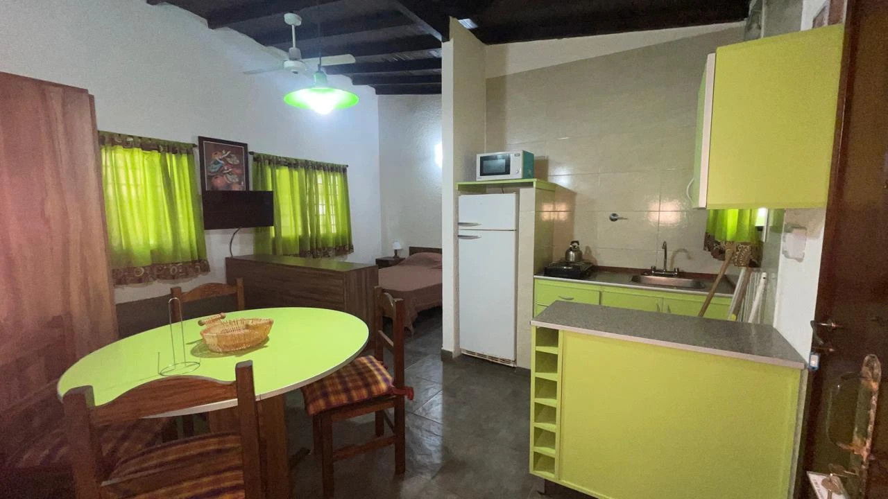 Complejo Arcoiris - Muy Luminoso - Cochera - Ubicado a 1 cuadra de la playa y a 2 cuadras del centro comercial - Departamento en Mar de Ajó