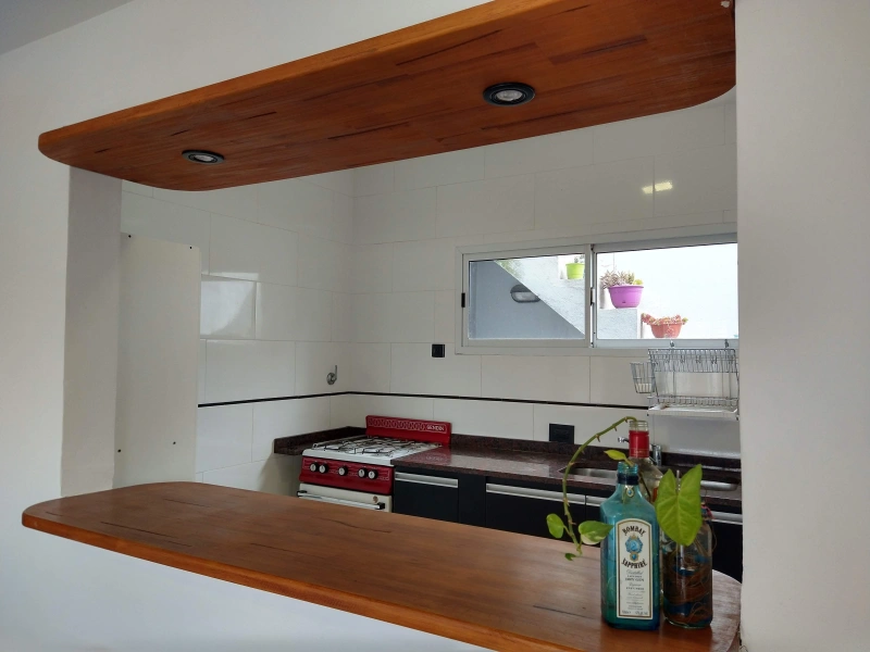 Nuestra casa en el mar - Amplio departamento con 2 habitaciones, cocina, living comedor y cochera cerrada. - Departamento en Mar de Ajó