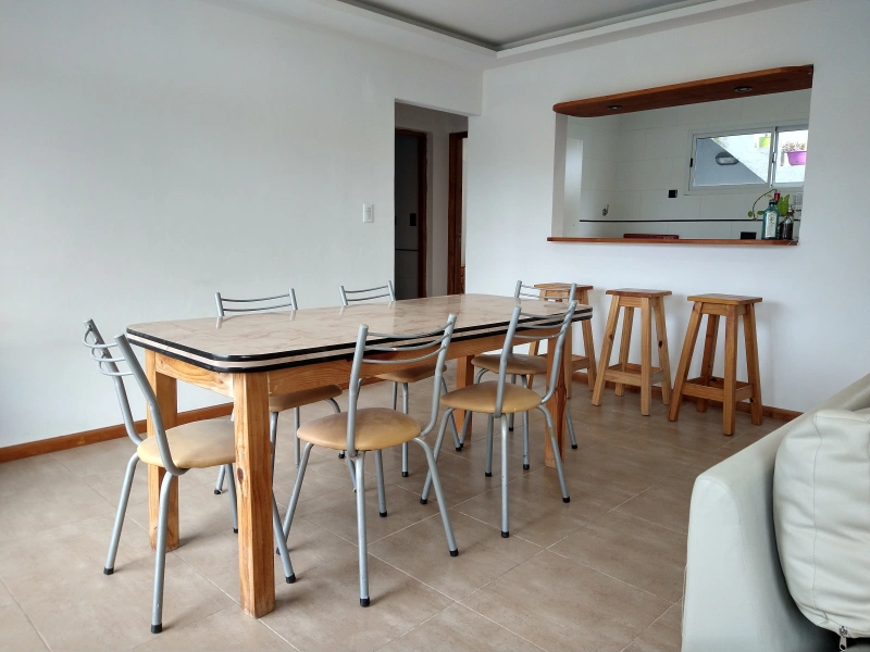 Nuestra casa en el mar - Amplio departamento con 2 habitaciones, cocina, living comedor y cochera cerrada. - Departamento en Mar de Ajó