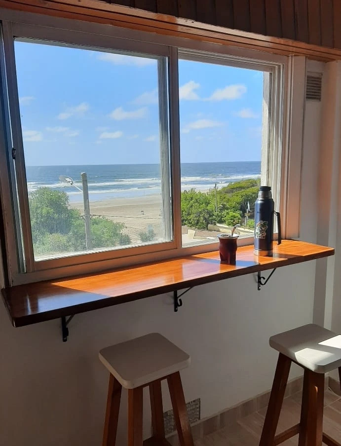 Dpto Triplex en 3er piso con vista al mar. - Sobre Av. Costanera, frente al mar - Departamento en San Bernardo