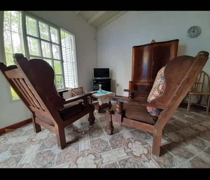3 ambientes con cochera -  - Casa/Chalet en Aguas Verdes