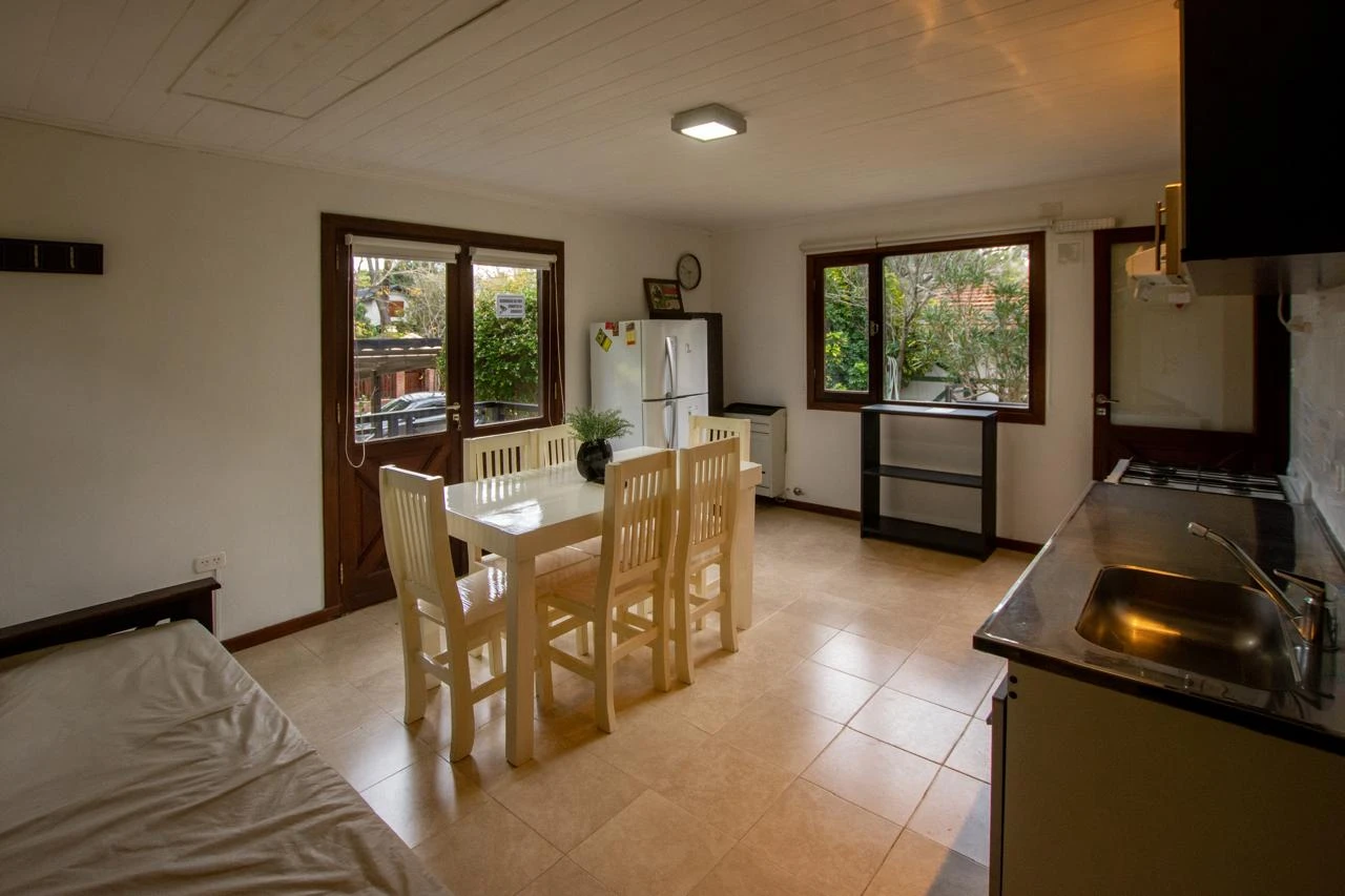 Departamento a 4 cuadras del Mar - DETALLES DE CATEGORIA, AMPLIOS Y TRANQUILOS, LEJOS DEL RUIDO DE LA Av 3 - Departamento en Villa Gesell