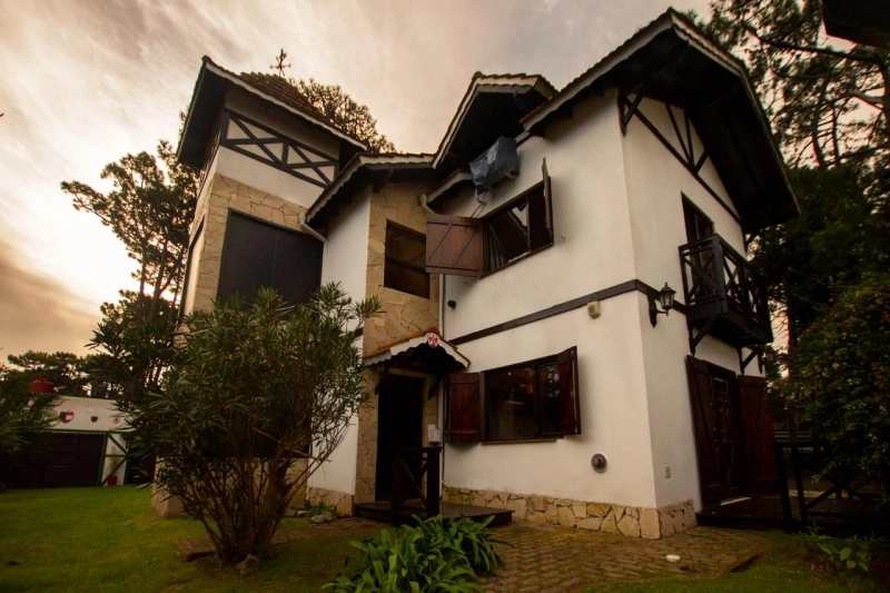 Departamento a 4 cuadras del Mar - DETALLES DE CATEGORIA, AMPLIOS Y TRANQUILOS, LEJOS DEL RUIDO DE LA Av 3 - Departamento en Villa Gesell