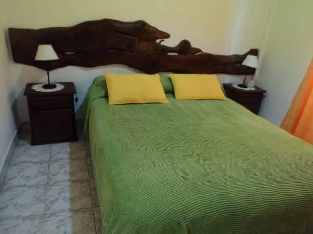 Amplia casa para 8 personas. - A 8 cuadras del mar y 6 de la peatonal - Casa/Chalet en Villa Gesell