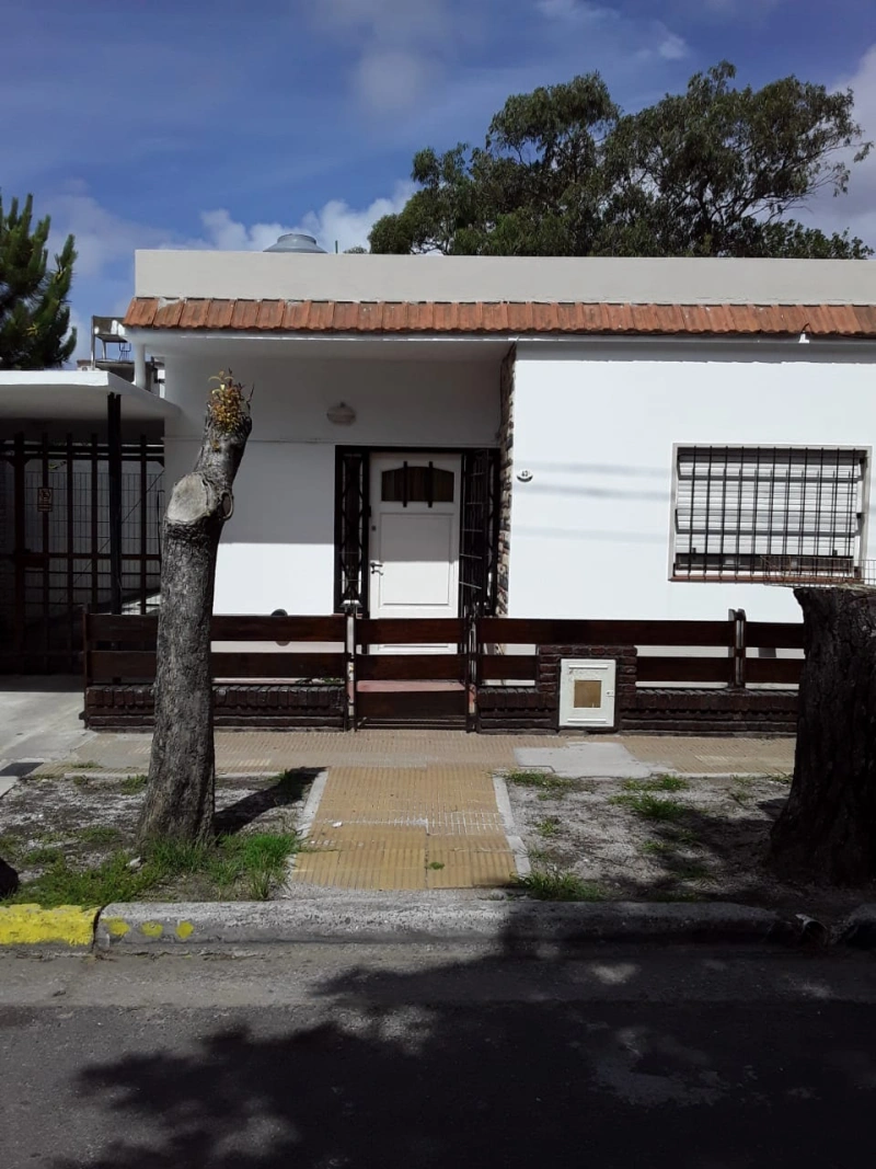 La casita de la nonna - A 4 cuadras del mar y en pleno centro. - Departamento en Mar de Ajó