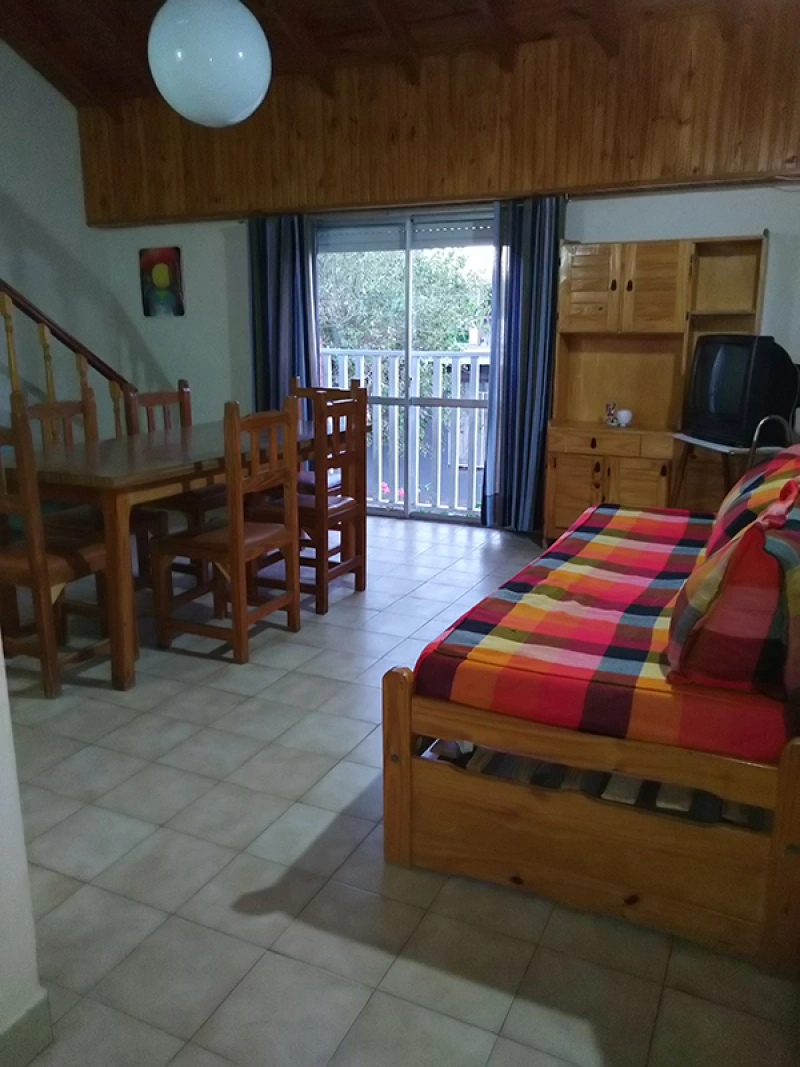 DUEÑO ALQUILA DUPLEX 6P-2CDAS PLAYA-COCHERA CERRADA-WIFI - A 2 cuadras del mar y a 5 cuadras del centro. - Dúplex/Tríplex en Las Toninas