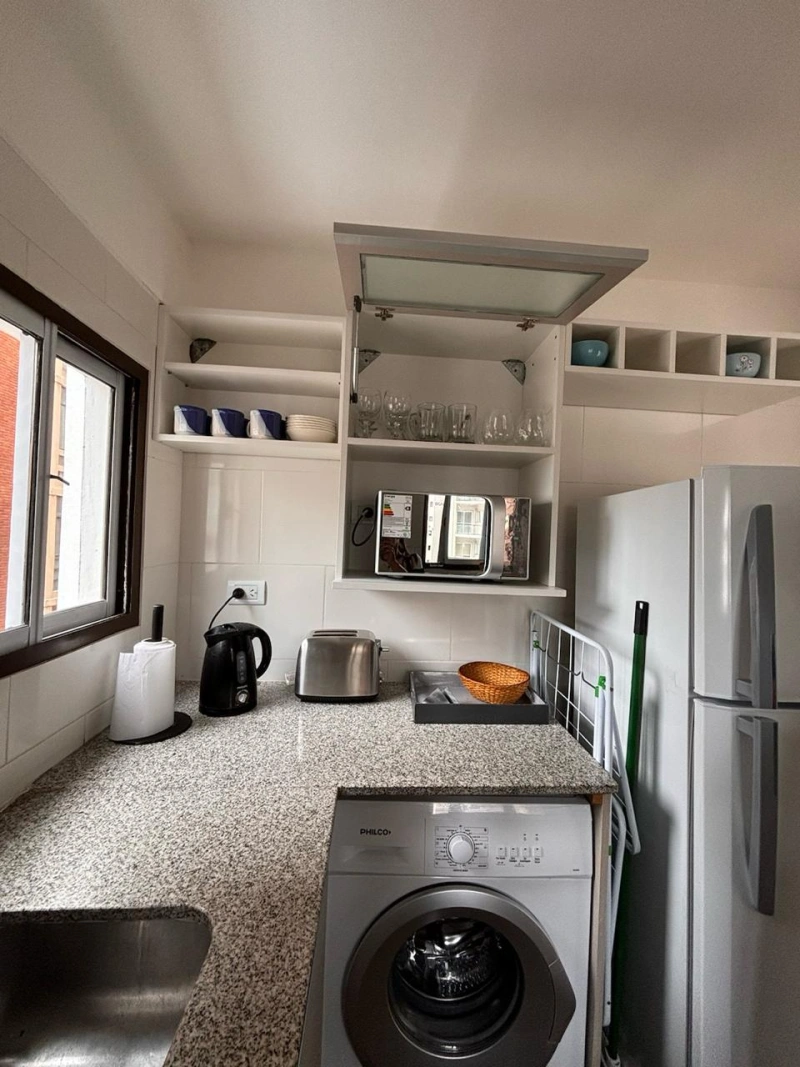depto 3 ambientes zona, La Perla. Dos cuadras de la playa - Cálido depto para llegar a todos lados caminando - Departamento en Mar del Plata