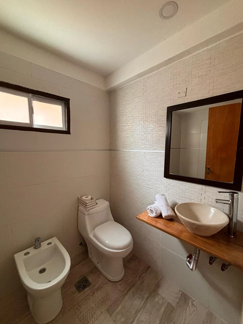 depto 3 ambientes zona, La Perla. Dos cuadras de la playa - Cálido depto para llegar a todos lados caminando - Departamento en Mar del Plata