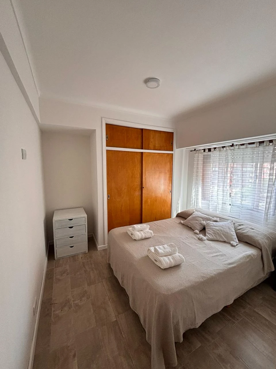 depto 3 ambientes zona, La Perla. Dos cuadras de la playa - Cálido depto para llegar a todos lados caminando - Departamento en Mar del Plata