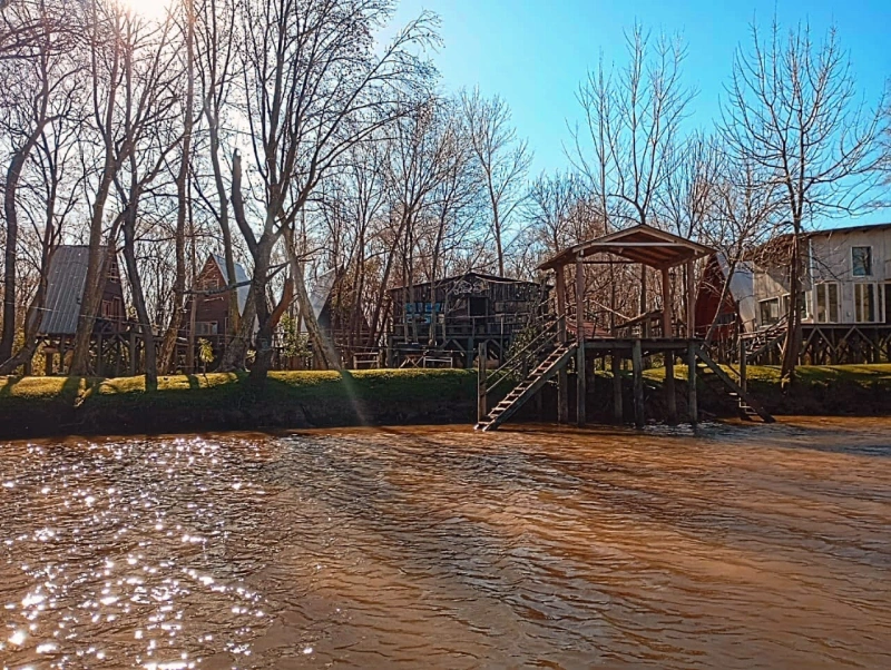 Cabaña alpina Luján - Ingreso: 11 hs     Egreso:  10 hs - Cabaña en Tigre