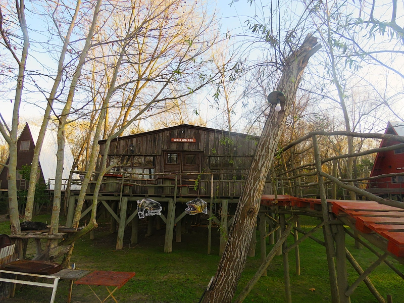 Cabaña alpina Luján - Ingreso: 11 hs     Egreso:  10 hs - Cabaña en Tigre