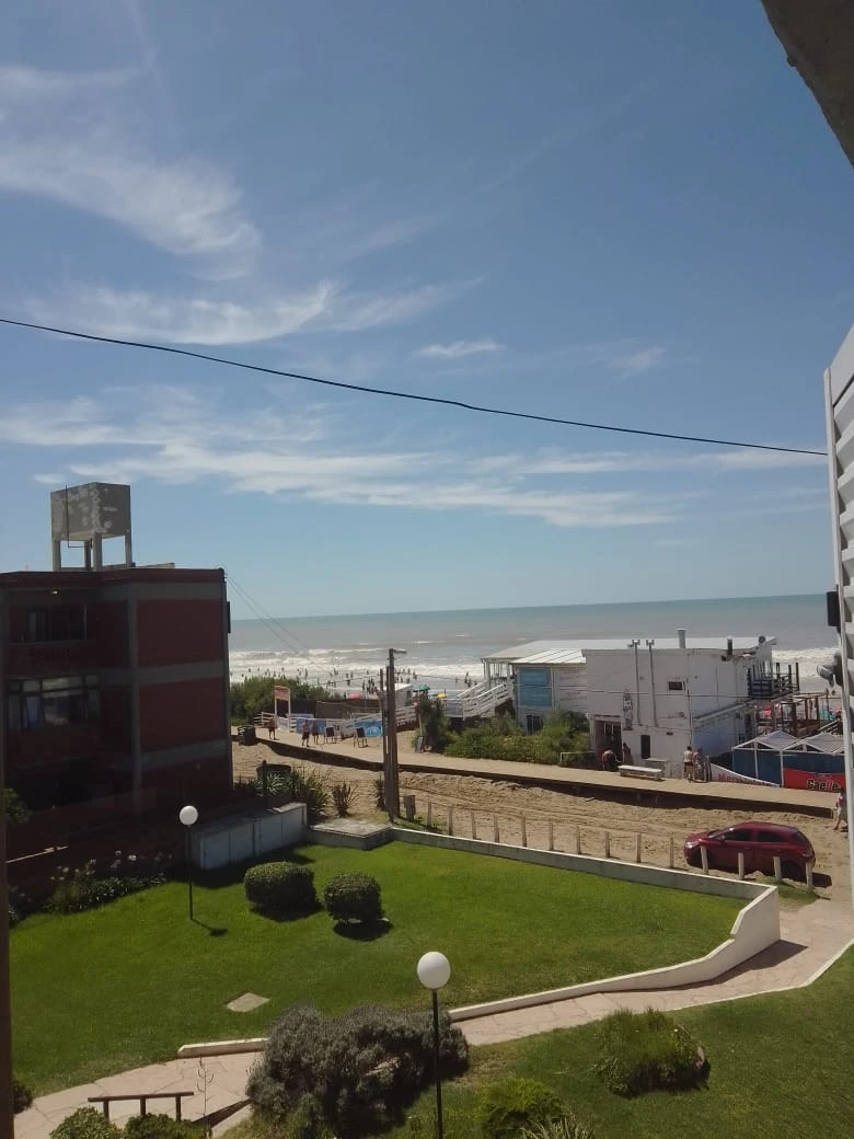 Luminoso departamento con Vista al Mar - Al frente con espectacular vista al mar. - Departamento en Villa Gesell