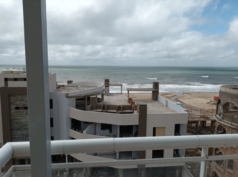 EXCELENTE DPTO. CON VISTA AL MAR - A una cuadra y media del mar. - Departamento en Villa Gesell