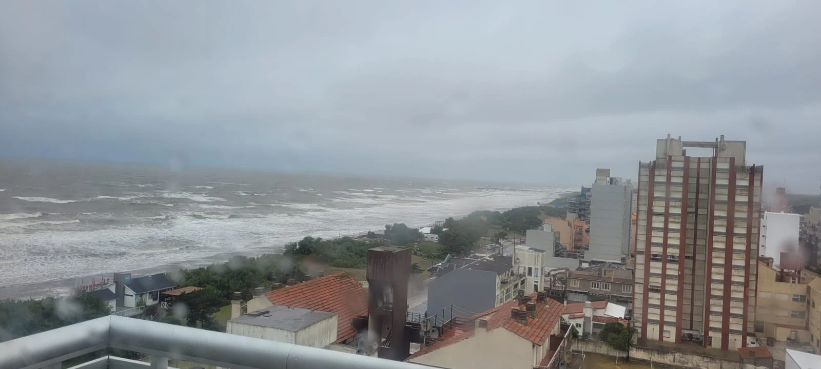 Departamento 2 ambientes con vista al mar - Balcón con vista al mar - A 50 metros de la playa. - Departamento en San Bernardo