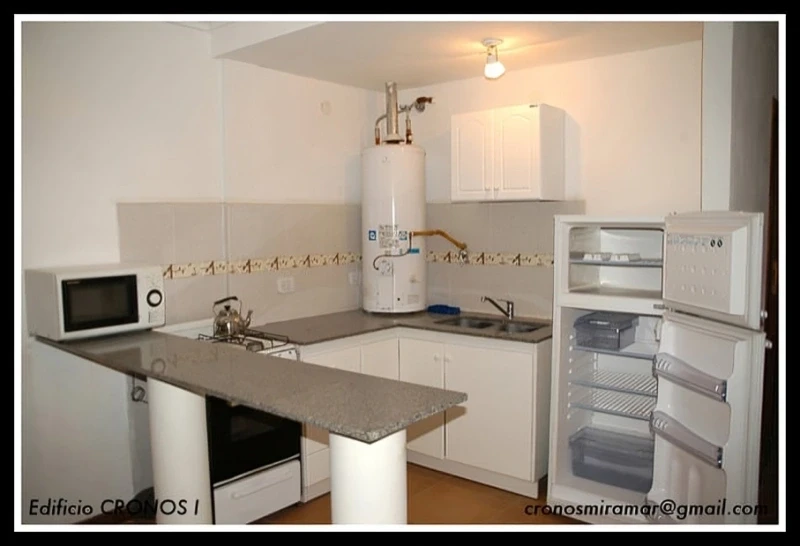 Edificio Cronos I hasta 6 Ocupantes - Cronos I: a solo 50 metros del mar y 2 cuadras de la peatonal. - Departamento en Miramar