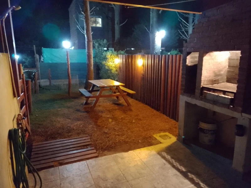 Alquilo duplex o triplex para 4 u 6 y 8 personas - Muy cómodo luminoso y rodeado de naturaleza a 3 cuadras de Roldán y 150 mts de la playa - Dúplex/Tríplex en Nueva Atlantis