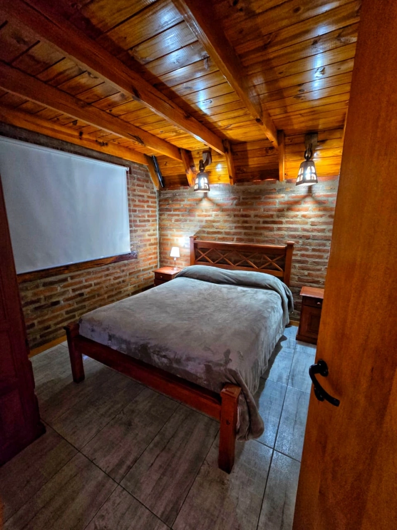 Cabañas La Esperanza - 📍 El establecimiento se encuentra en el acceso al circuito chico, frente al cerro ventana. - Cabaña en Tornquist