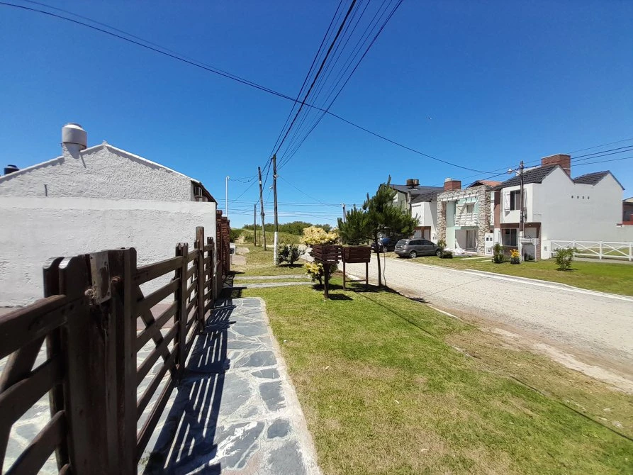 Casa toda planta baja 3 ambientes - A 50 metros del mar - Casa/Chalet en Costa Azul