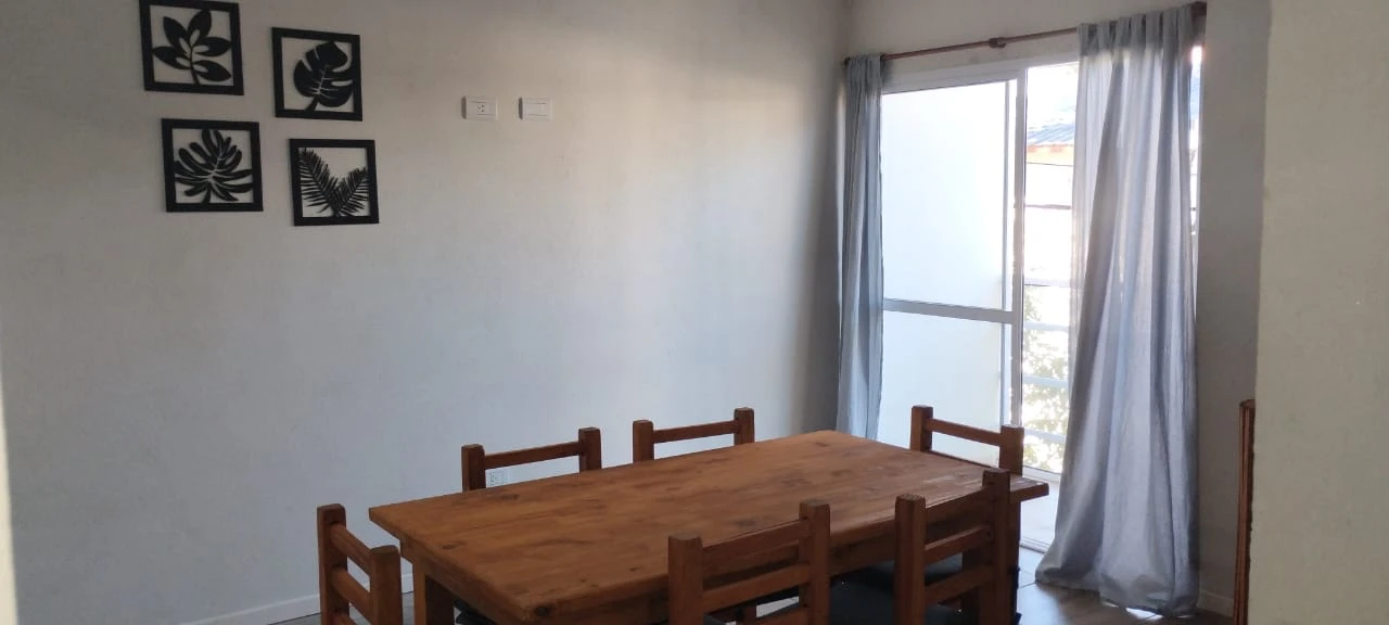 Departamento 3 ambientes sobre Av.Chiozza - A una cuadra de la playa, totalmente equipado hasta 6 personas - Departamento en San Bernardo