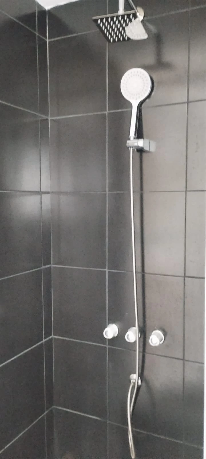 Departamento 3 ambientes sobre Av.Chiozza - A una cuadra de la playa, totalmente equipado hasta 6 personas - Departamento en San Bernardo