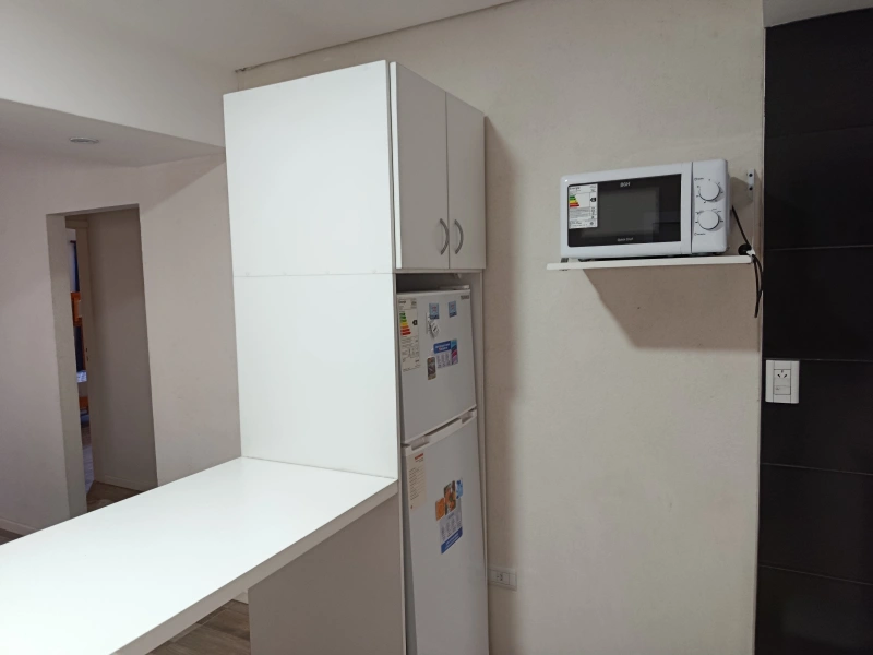 Departamento 3 ambientes sobre Av.Chiozza - A una cuadra de la playa, totalmente equipado hasta 6 personas - Departamento en San Bernardo