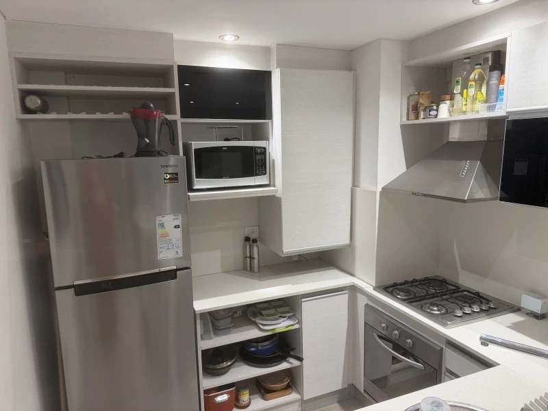 Dpto vista al bosque - edificio de categoría - luminoso, impecable. Con sala de juegos, cine, solarium, 2 piscinas y parrilla. - Departamento en Pinamar