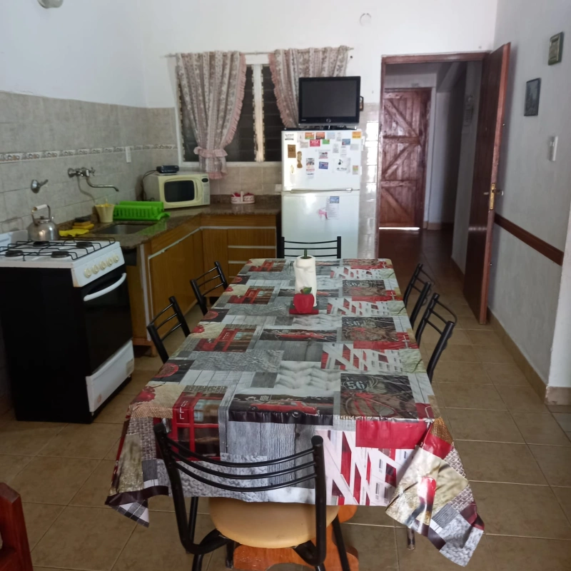 Alquiler de casa/chalet en Mar del Tuyú para 7 personas - Luminoso, gran parque, cerca del centro - Casa/Chalet en Mar del Tuyú