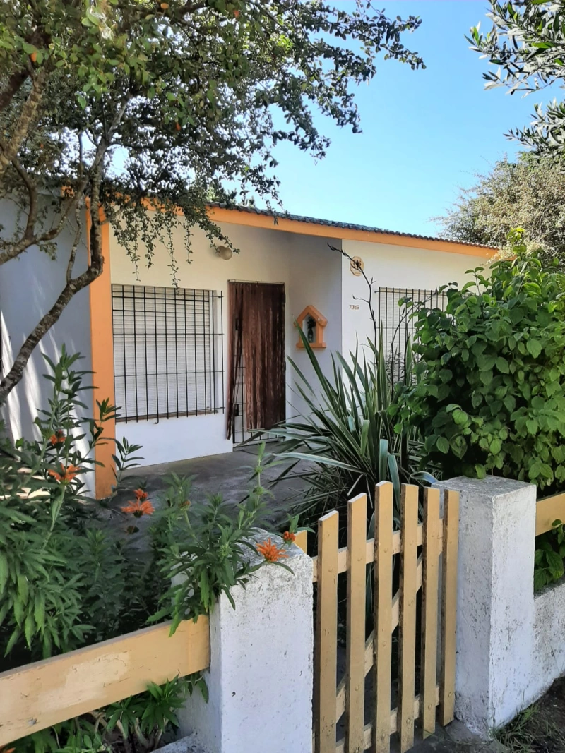 Alquiler de casa/chalet en Mar del Tuyú para 7 personas - Luminoso, gran parque, cerca del centro - Casa/Chalet en Mar del Tuyú