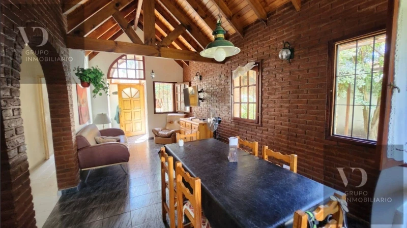 Chalet Las Rosas - A 2 cuadras del mar - Casa/Chalet en La Lucila del Mar