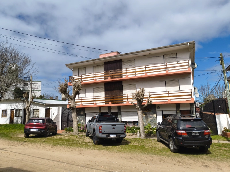 Departamento a 2 cuadras del mar en Complejo DELLA - A 2 cuadras del mar 🌊 12 de la peatonal nueva y a 2 de la peatonal vieja. - Departamento en Villa Gesell