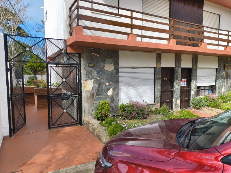 Departamento a 2 cuadras del mar en Complejo DELLA - A 2 cuadras del mar 🌊 12 de la peatonal nueva y a 2 de la peatonal vieja. - Departamento en Villa Gesell