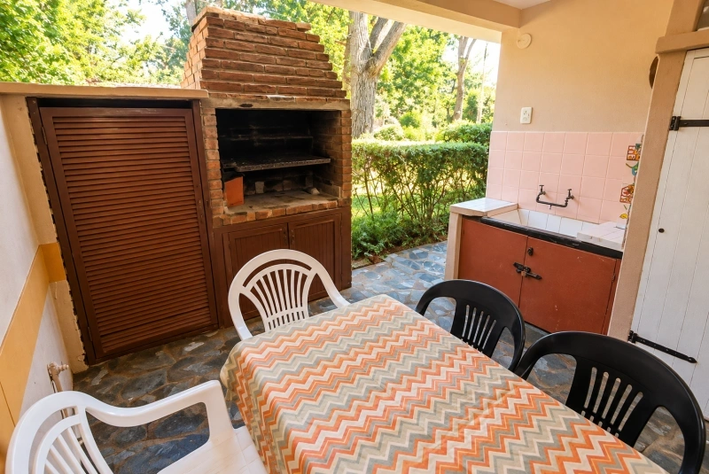 CASA ALQUILER VERANO EN PLANTA BAJA - VILLA GESELL BARRIO NORTE - Zona de pinares - Casa/Chalet en Villa Gesell