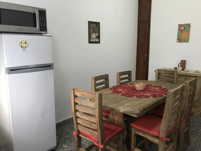 DUEÑO ALQUILA DUPLEX - A 1 cuadra de la Playa - Ubicado en zona comercial y a 1 cuadra de la Playa - Dúplex/Tríplex en Costa Azul
